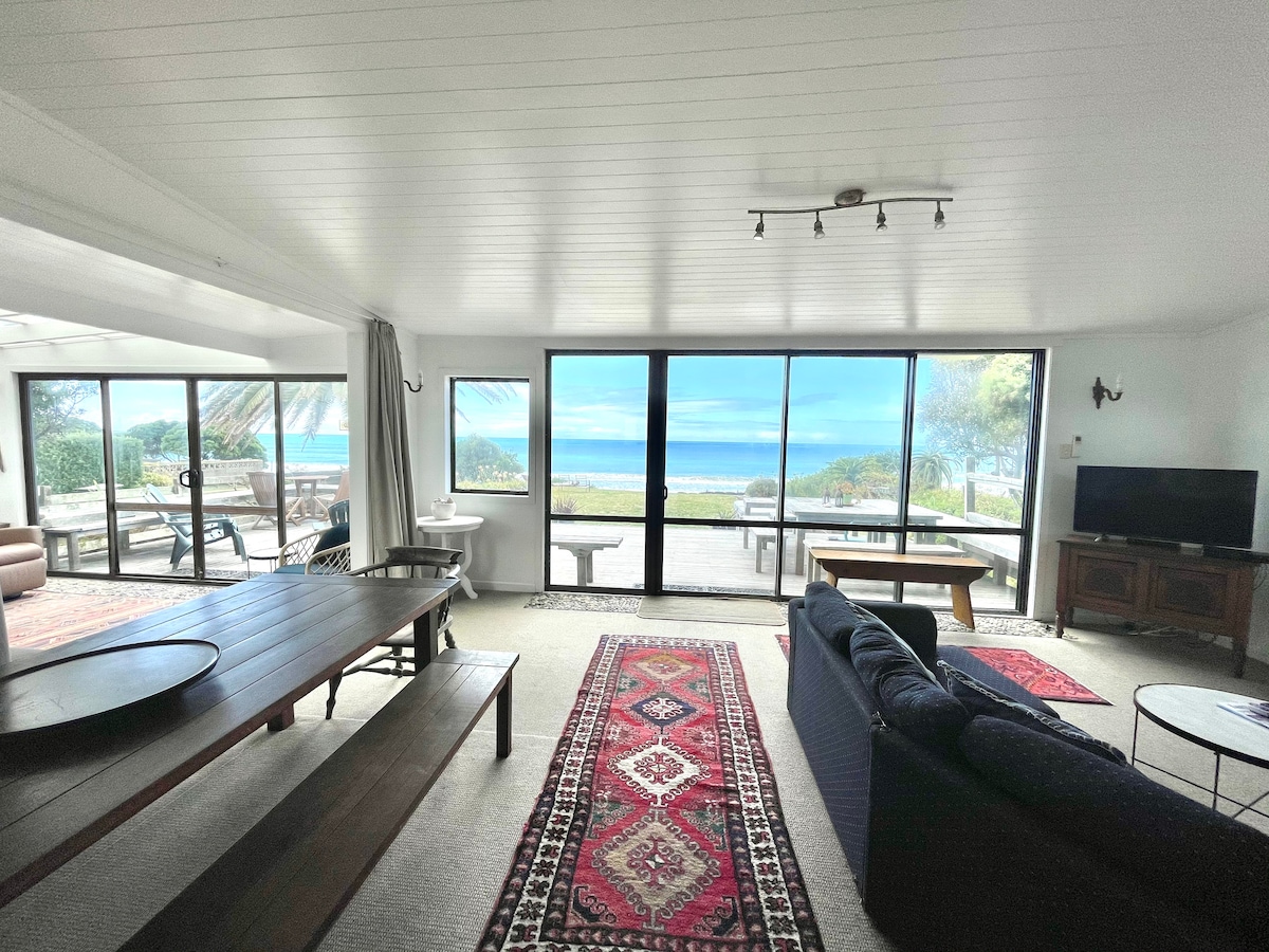 Living room image 1